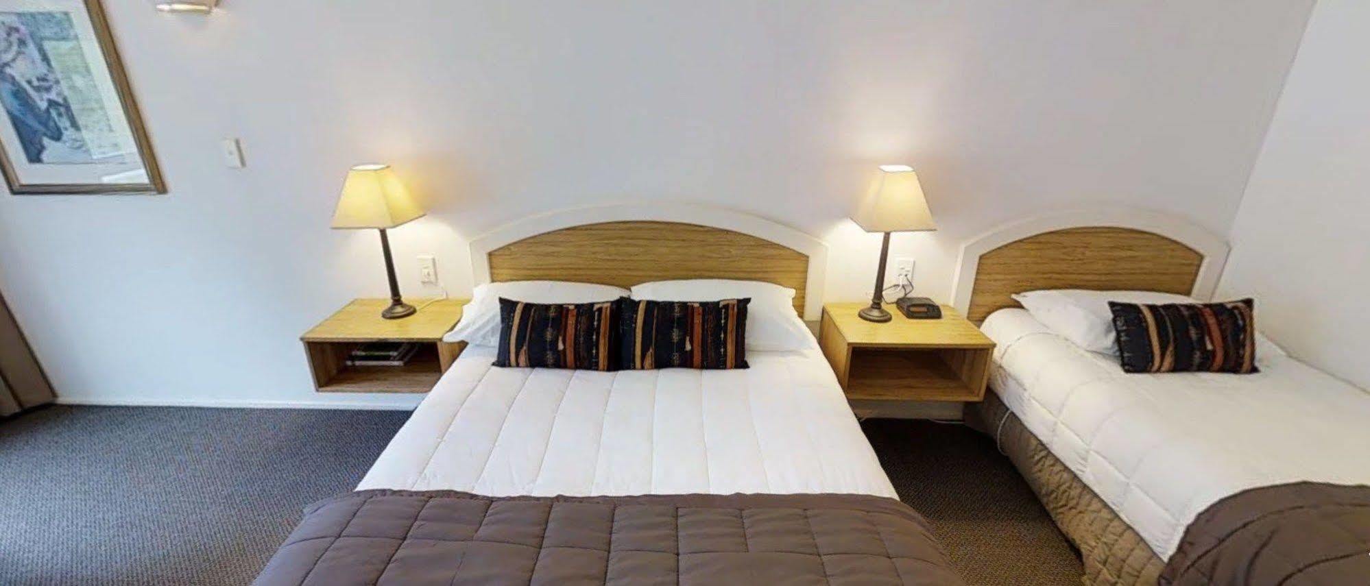 Wallaceville Motor Lodge Upper Hutt Εξωτερικό φωτογραφία